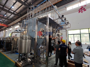 低温喷雾干燥机中试生产型共两台，发往湖北药企